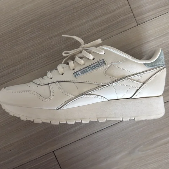 Reebok sneakers - Picture 2 of 6